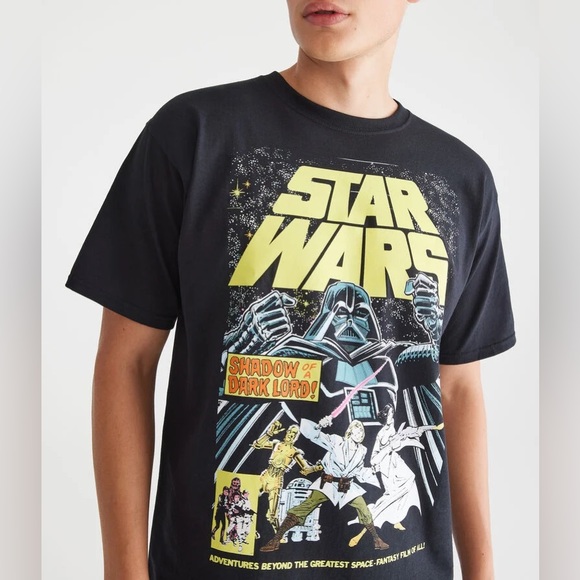 Star Wars Shadow Of A Dark Lord Graphic Tee - NWT - Picture 6 of 7